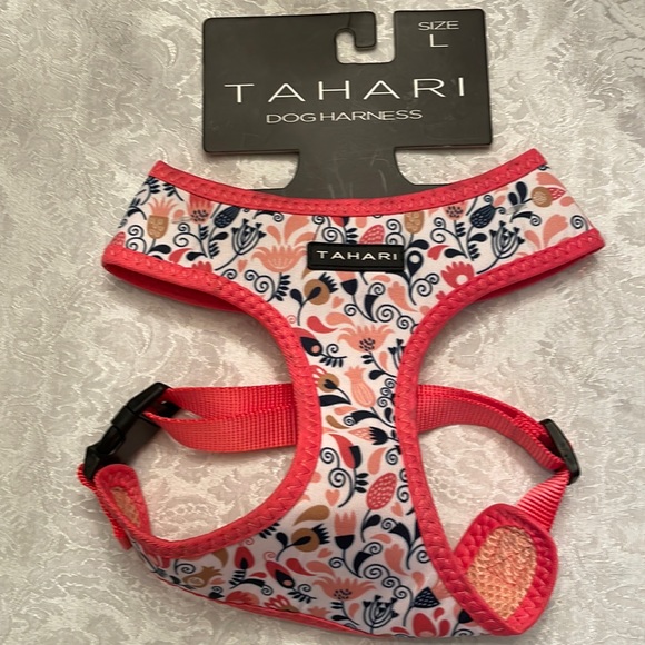 Tahari Other - 🎉🎉HP🎉🎉🐕‍🦺🦮TAHARI stylin dog harness size large.